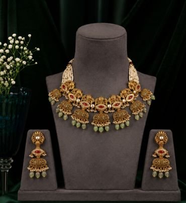 Antique Gold Kundan Necklace Set with Green Bead Drops | Traditional Bridal Jewelry