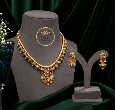 Antique Green Bead Necklace Set with Filigree Pendant & Earrings – 92.5 Silver Gold Plated