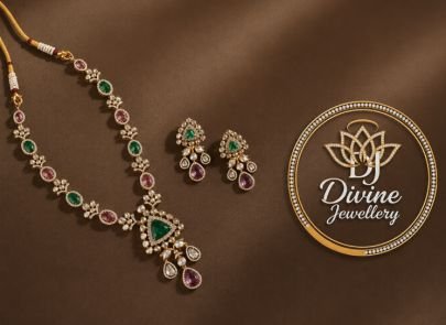 Delicate Kundan Necklace Set with Emeralds | Divine Jewellery