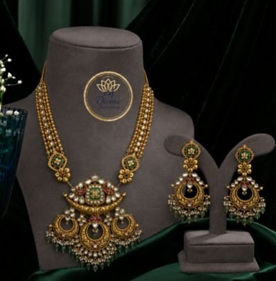 Divine Jewellery Antique Gold Plated Chandbali Necklace Set for Women | Traditional Kundan Pearl Necklace with Matching Earrings | Bridal, Wedding & F