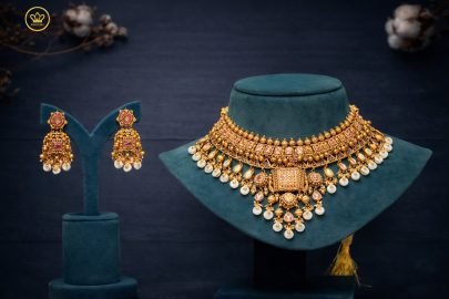 Divine Jewellery Antique Kundan Bridal Choker Necklace Set with Pearl Drops and Heritage Motif