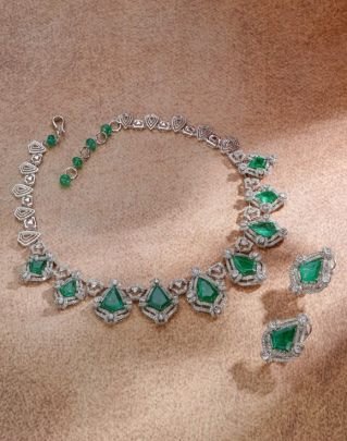 Divine Jewellery Emerald Geometric Crystal Designer Necklace Set