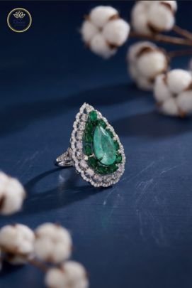 Divine Jewellery Emerald Teardrop Crystal Halo Designer Cocktail Ring