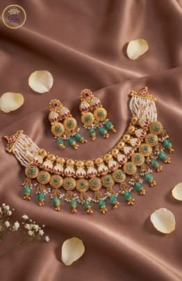 Divine Jewellery Royal Temple Emerald Pearl Choker Necklace Set