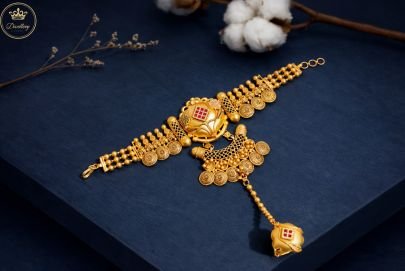 Divine Jewellery Traditional Temple Lakshmi Coin Maang Tikka with Antique Coin Chain
