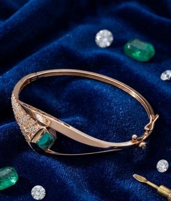 Elegant Emerald Accent Designer Bangle – 92.5 Silver Rose Gold Plated Bracelet