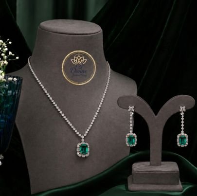 Elegant Emerald Solitaire Pendant Necklace Set – 92.5 Silver Gold Plated