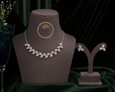 Elegant Leaf Pattern Necklace Set with Earrings in 92.5 Silver Gold Plated | Minimal Party Wear Jewellery – Divine Jewellery