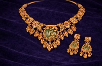 Royal Antique Green Stone Statement Necklace Set in 92.5 Silver with Gold Plating – Divine Jewellery