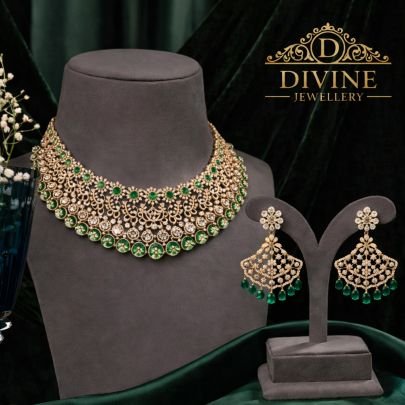 Royal Emerald Kundan Choker Necklace Set in 92.5 Silver Gold Plated | Divine Jewellery