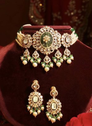 Royal Kundan Choker Necklace Set with Green Stone & Pearl Drops – 92.5 Silver Gold Plated Bridal Jewellery | Divine Jewellery